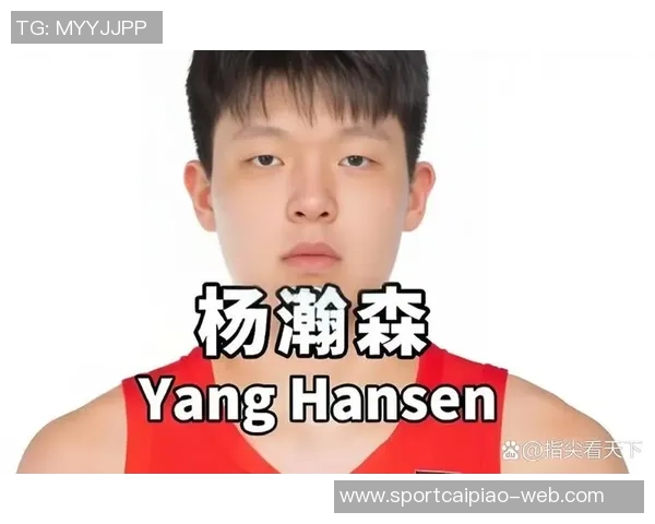 瀚森在比赛中展现出自信与进步逐渐找到个人节奏的精彩表现